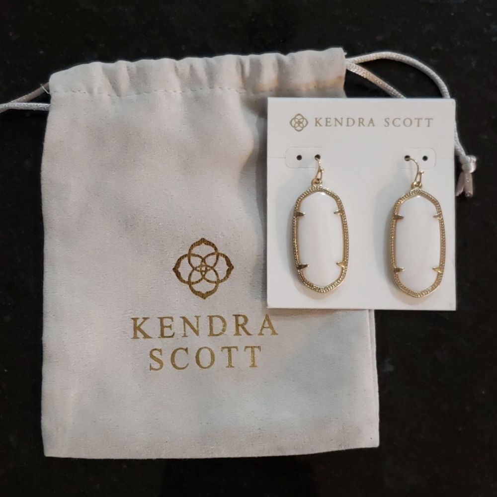 Kendra Scott Elle Earrings